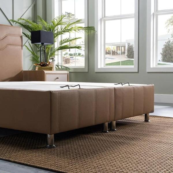 Ferro Ottoman Bed