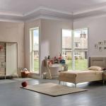 Molly Young Room Set